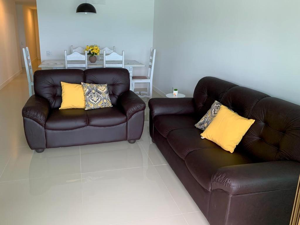 Apartamento Praia Dos Anjos 2 Vagas De Garagem E Ar-Condicionado Arraial do Cabo Bagian luar foto